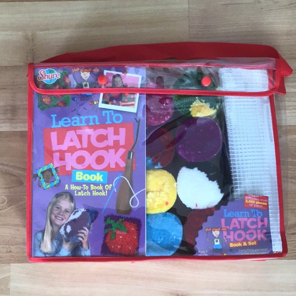 Latch Hook Book & Set - Picture 2 of 16